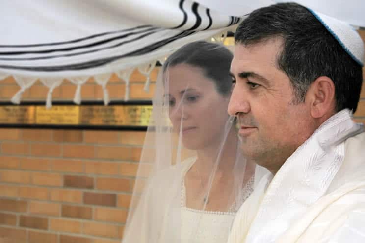 Jewish couple getting married